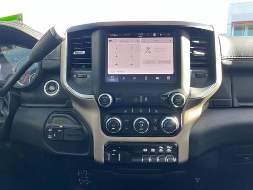 2022 RAM 2500 Laramie Crew Cab 4x4 6'4' Box