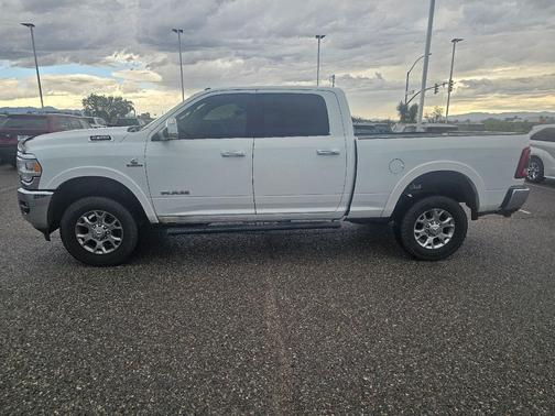 2022 RAM 2500 Laramie Crew Cab 4x4 6'4' Box