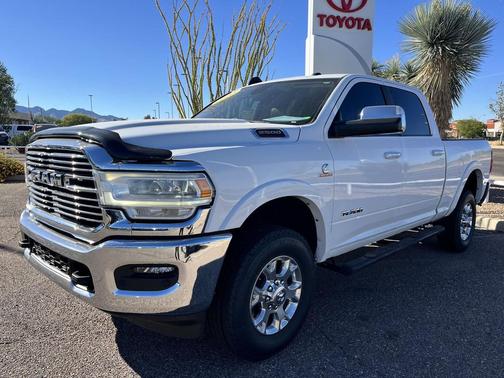 2022 RAM 2500 Laramie Crew Cab 4x4 6'4' Box