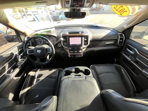 2022 RAM 2500 Laramie Crew Cab 4x4 6'4' Box