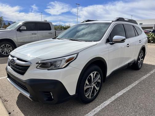2022 Subaru Outback Touring