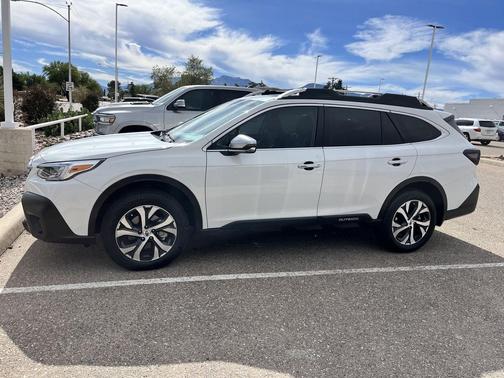 2022 Subaru Outback Touring