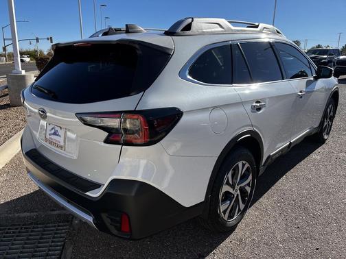 2022 Subaru Outback Touring