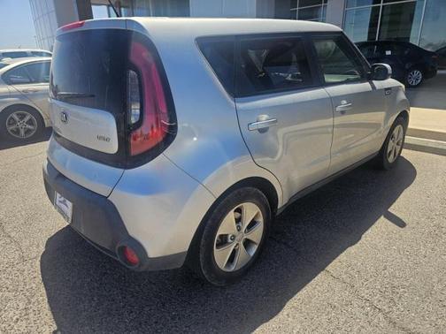 2016 Kia Soul Base