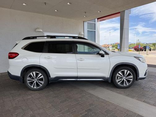 Crystal White Pearl 2019 Subaru Ascent Limited 7-Passenger