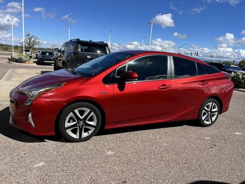 2016 Toyota Prius Three Touring
