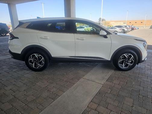 2025 Kia Sportage LX