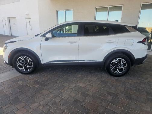 2025 Kia Sportage LX