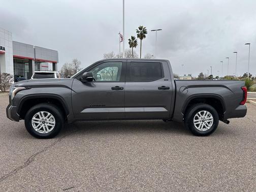 2022 Toyota Tundra SR5