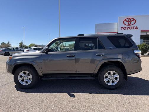 Magnetic Gray Metallic 2020 Toyota 4Runner SR5