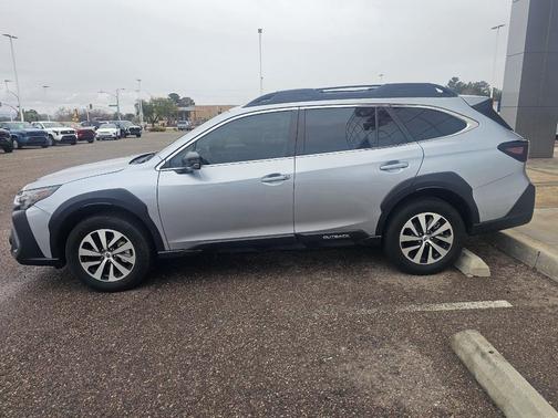 2024 Subaru Outback Premium