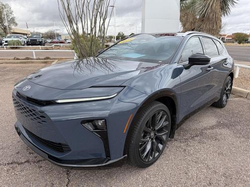 2025 Toyota Crown Signia Limited