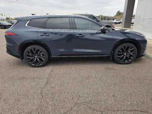 2025 Toyota Crown Signia Limited