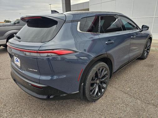 2025 Toyota Crown Signia Limited