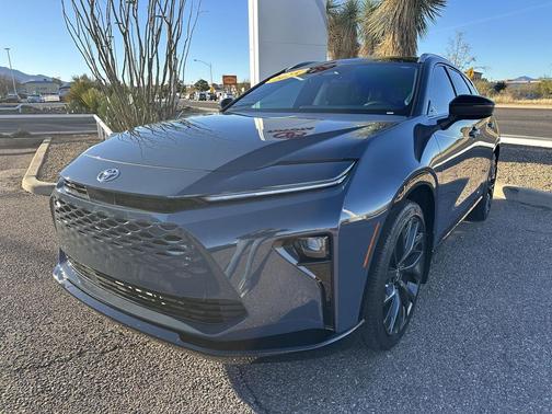 2025 Toyota Crown Signia Limited