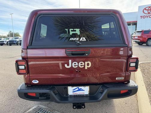 2021 Jeep Gladiator Overland