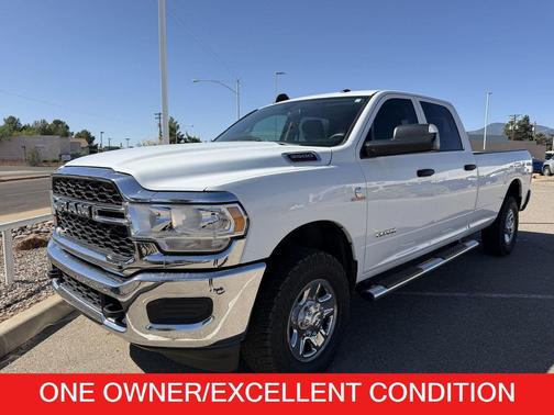 Bright White Clearcoat 2020 RAM 3500 Tradesman Crew Cab 4x4 8' Box