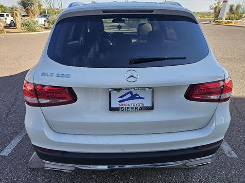 2019 Mercedes-Benz GLC 300 Base