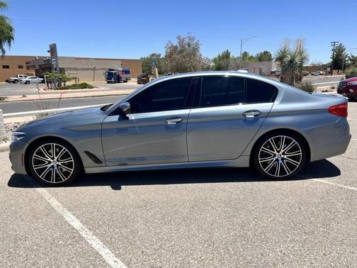 2017 BMW 540 540i