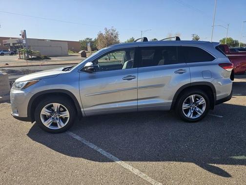 2017 Toyota Highlander Limited
