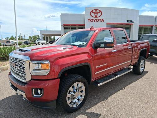 Red Quartz Tintcoat 2018 GMC Sierra 2500 Denali