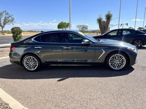 2020 Genesis G70 2.0T RWD