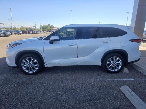 2023 Toyota Highlander Hybrid Limited
