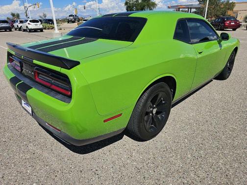 2017 Dodge Challenger SXT
