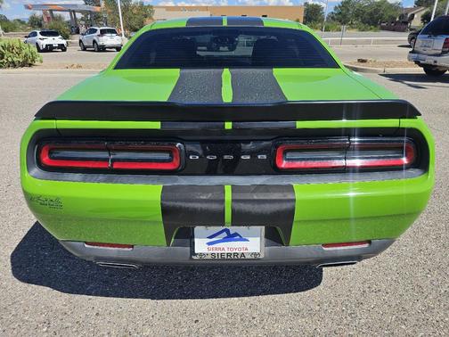 2017 Dodge Challenger SXT