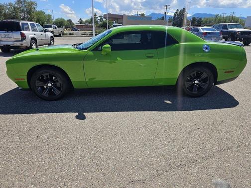2017 Dodge Challenger SXT