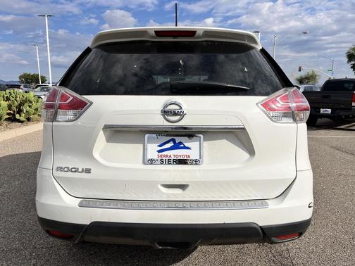 2016 Nissan Rogue S