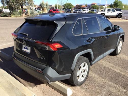 Midnight Black Metallic 2019 Toyota RAV4 XLE