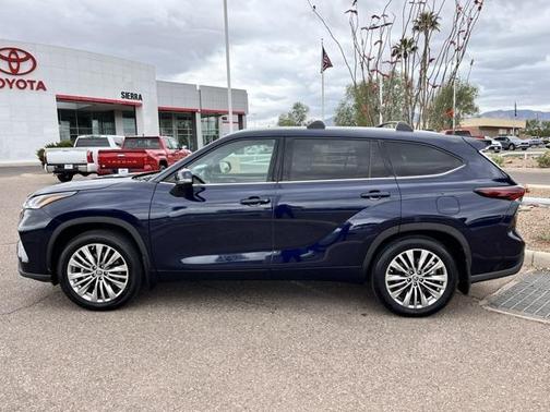 2024 Toyota Highlander Platinum