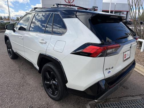 2019 Toyota RAV4 Hybrid SE