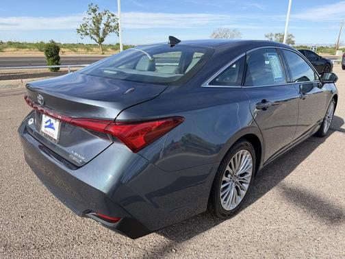 2020 Toyota Avalon Hybrid Limited