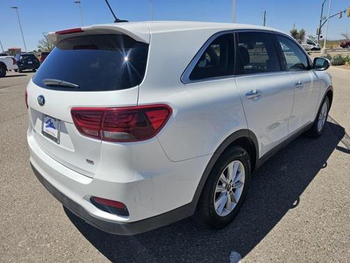 2020 Kia Sorento LX