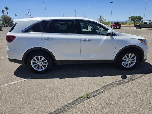 2020 Kia Sorento LX
