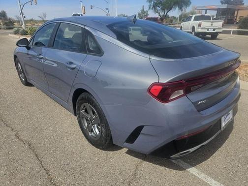 2022 Kia K5 LXS