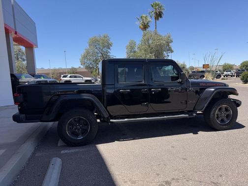 Black Clearcoat 2021 Jeep Gladiator Rubicon