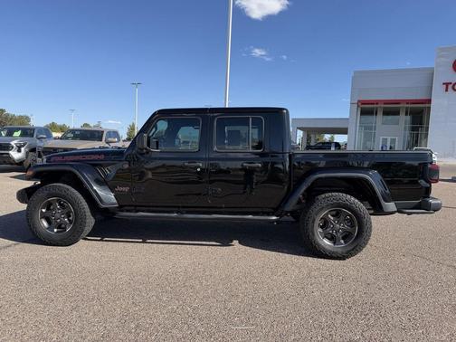 Black Clearcoat 2021 Jeep Gladiator Rubicon