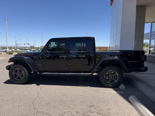 Black Clearcoat 2021 Jeep Gladiator Rubicon