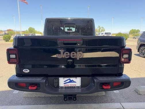 Black Clearcoat 2021 Jeep Gladiator Rubicon
