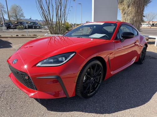 2025 Toyota GR86 Premium