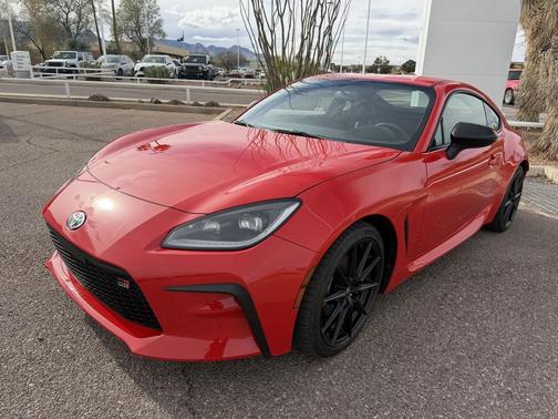 2025 Toyota GR86 Premium