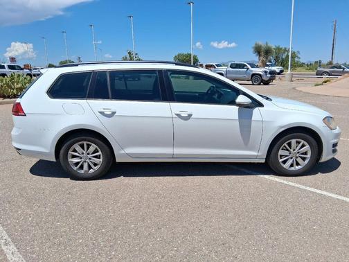 Pure White 2017 Volkswagen Golf SportWagen TSI S