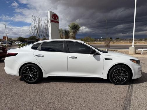 2017 Kia Optima LX Turbo