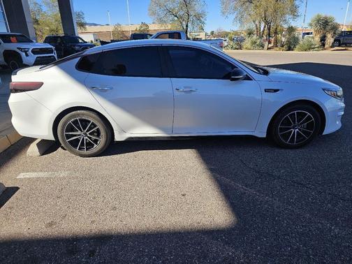 2017 Kia Optima LX Turbo