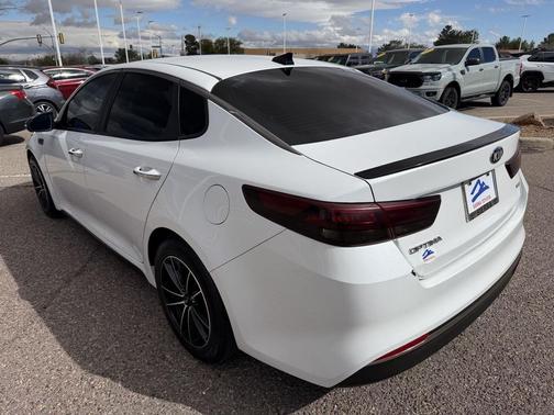 2017 Kia Optima LX Turbo