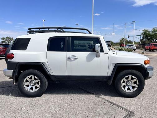 2014 Toyota FJ Cruiser Base