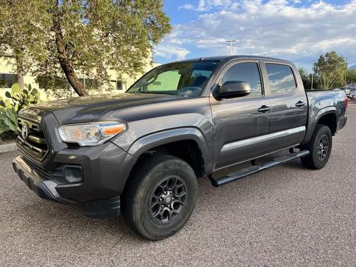 2016 Toyota Tacoma SR